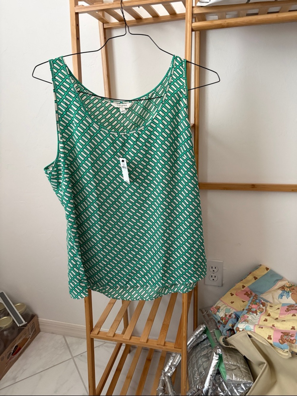 Banana Republic Green Geometric Sleeveless Tank